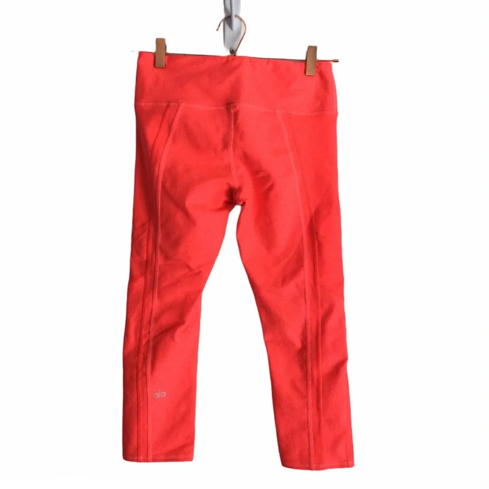 ALO YOGA Helena Capri Legging Neon Volcano Sz Small